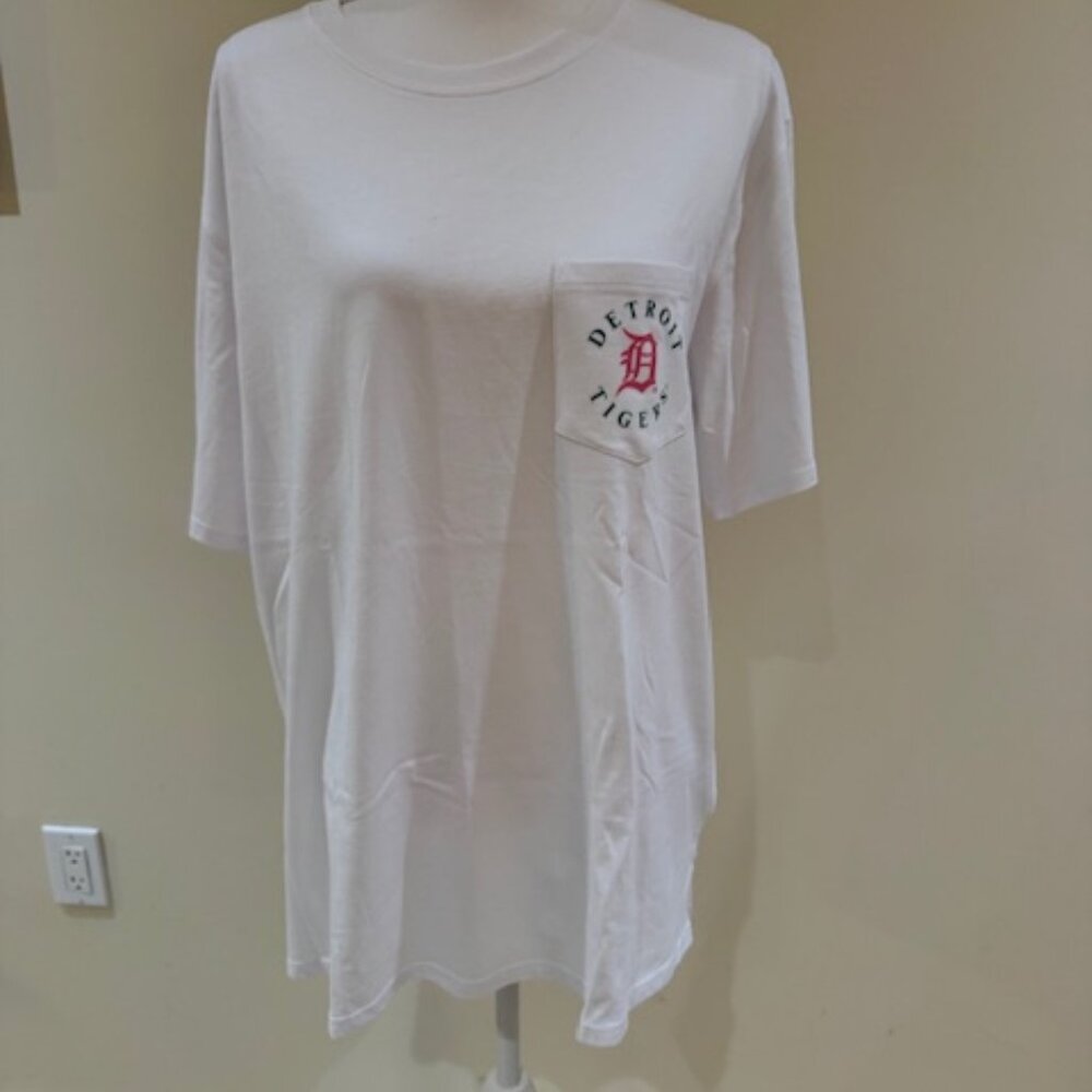 NWT Women's Detroit Tigers T-Shirt Sz XXL